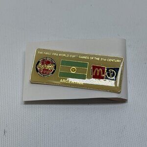 FIFA WORLD CUP 2002 Argentina National Flag Pin McDonalds Coca Cola 1x2.5”
